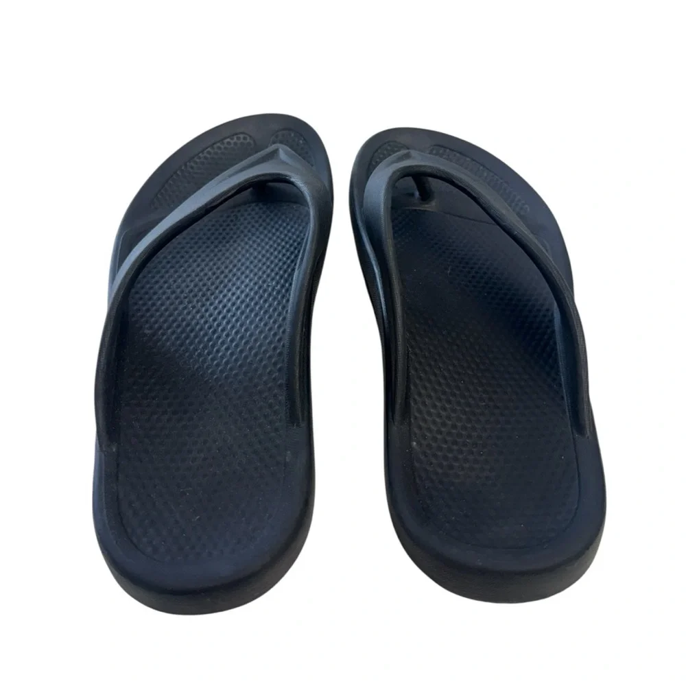 Women’s  Black Flip Flops Size 9